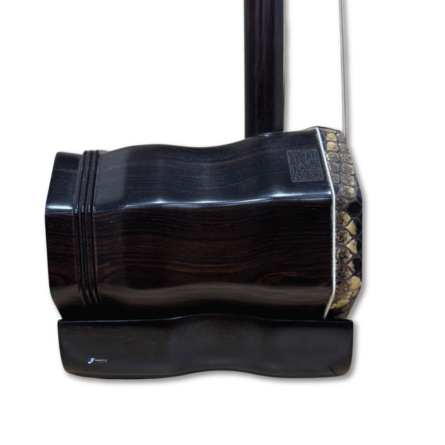 Black Sandalwood Zhonghu 中胡 by Xu Chun Feng